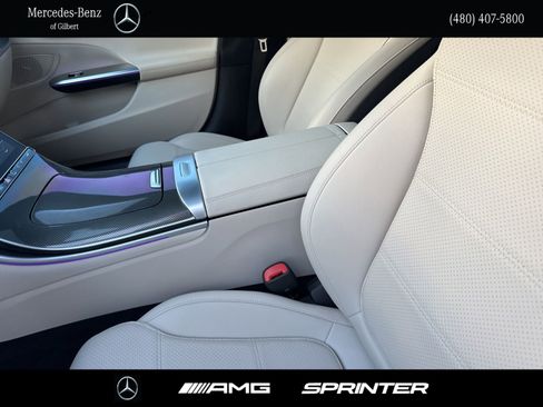 Used 2023 Mercedes-Benz C 300 Sedan image 16