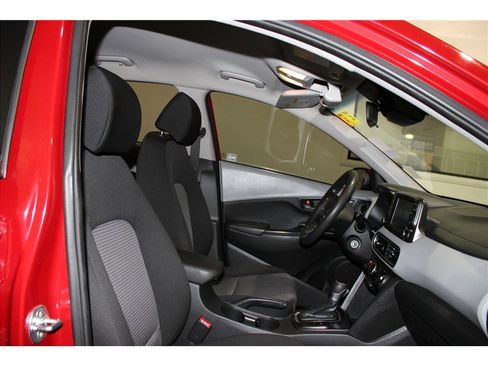 Used 2020 Hyundai Kona SE image 23