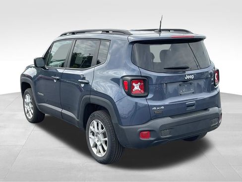 Used 2023 Jeep Renegade Latitude w/ Premium Group AWD/4WD image 10
