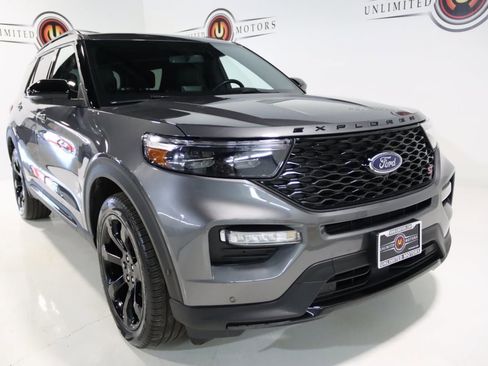 Used 2022 Ford Explorer ST w/ Equipment Group 401A image 7