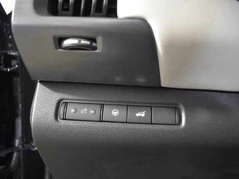 New 2026 Nissan Pathfinder SL AWD/4WD image 14