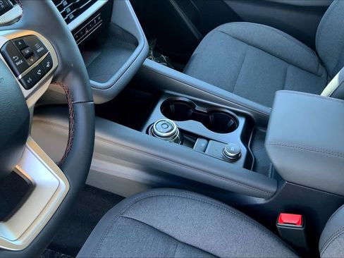 New 2026 Ford Explorer Active image 7