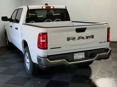 Used 2025 RAM 1500 Big Horn AWD/4WD image 8