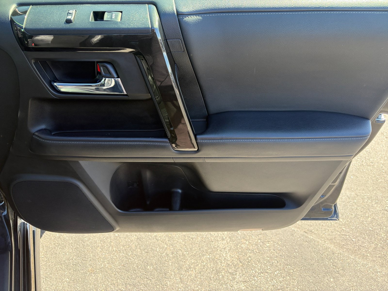 Used 2020 Toyota 4Runner Nightshade AWD/4WD image 27