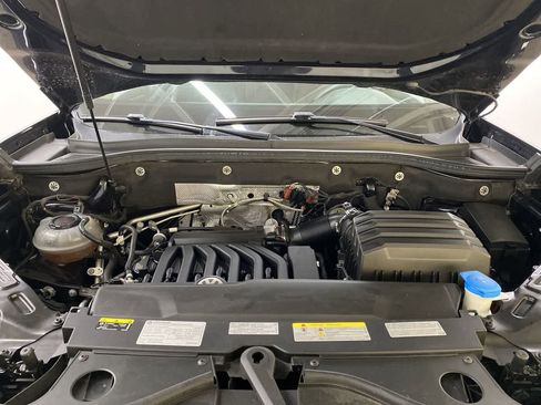 Used 2021 Volkswagen Atlas SE image 12