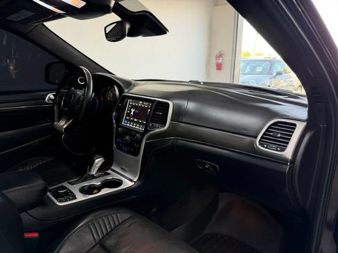 Used 2018 Jeep Grand Cherokee SRT AWD/4WD image 34