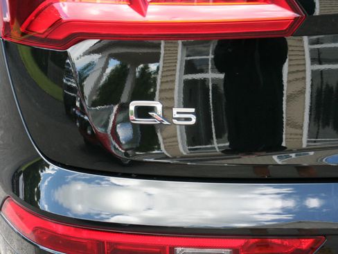 Used 2018 Audi Q5 2.0T Premium Plus w/ Premium Plus Package AWD/4WD image 28