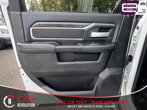 Used 2024 RAM 2500 Big Horn AWD/4WD image 46