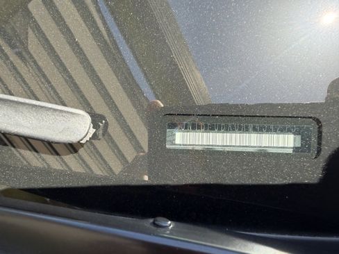 Used 2024 Nissan Ariya FWD image 45