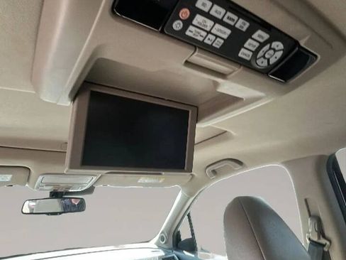 Used 2016 Honda Pilot Touring image 12