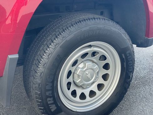 Used 2025 Chevrolet Colorado W/T image 26