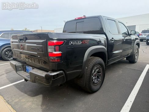 Used 2025 Nissan Frontier PRO-4X w/ Pro Convenience Package image 4