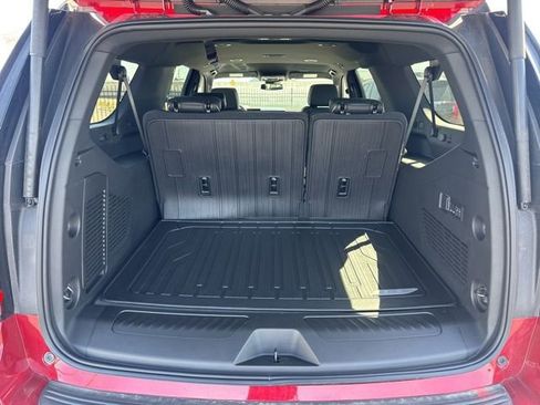 New 2026 GMC Yukon XL Elevation w/ LPO, Floor Liner Package AWD/4WD image 5