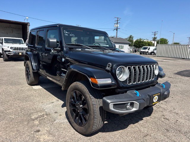 Used 2024 Jeep Wrangler Unlimited Sahara AWD/4WD image 3