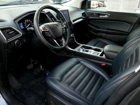 Used 2023 Ford Edge SEL w/ Sport Appearance Package image 12