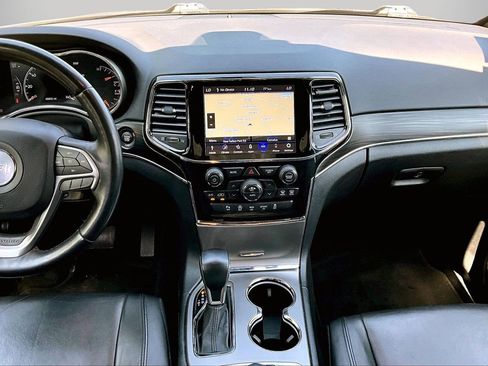 Used 2022 Jeep Grand Cherokee Limited AWD/4WD image 12