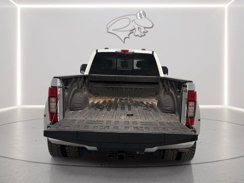 Used 2022 Ford F350 XLT w/ XLT Premium Package AWD/4WD image 9