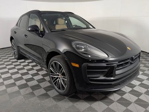 New 2026 Porsche Macan AWD/4WD image 9