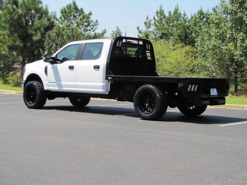 Used 2022 Ford F250 XL w/ Power Equipment Group AWD/4WD image 7