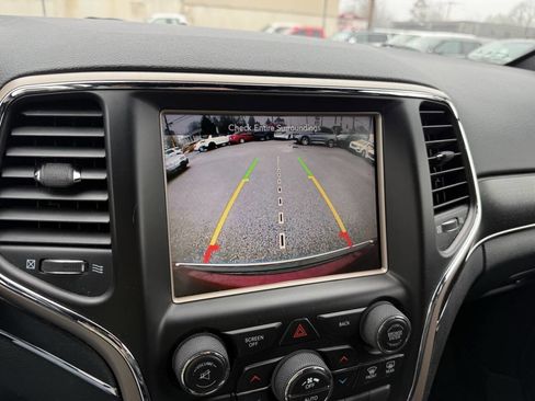 Used 2016 Jeep Grand Cherokee Limited image 22