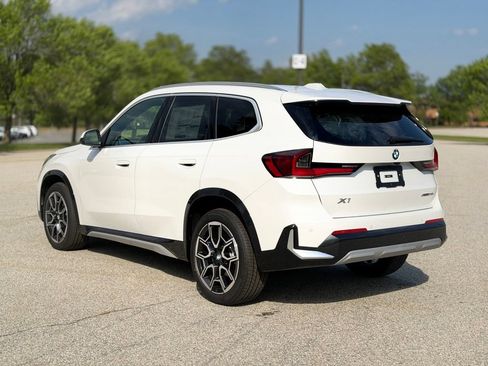 New 2026 BMW X1 xDrive28i w/ Convenience Package AWD/4WD image 4