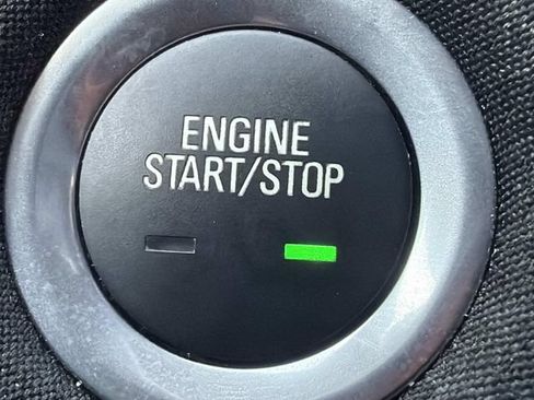 Used 2025 Chevrolet Malibu LT FWD image 25