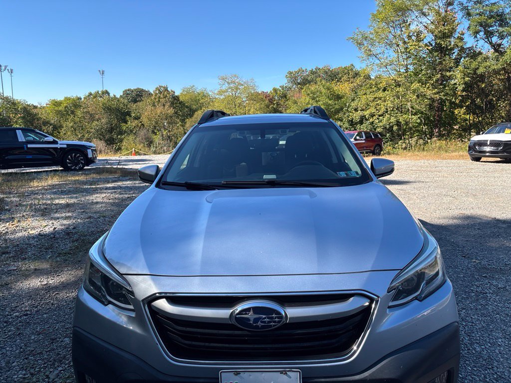 Used 2020 Subaru Outback Limited AWD/4WD image 2