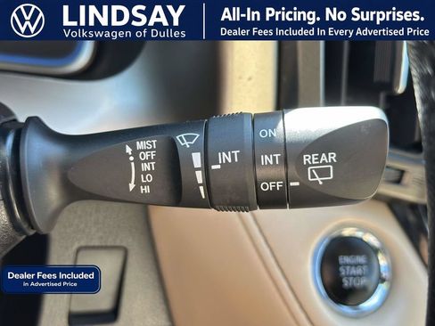 Used 2015 Toyota RAV4 Limited w/ Technology Package AWD/4WD image 23