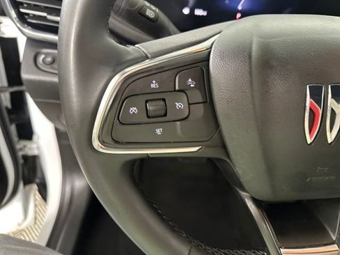 Used 2024 Buick Envista Sport Touring w/ Advanced Safety Package FWD image 15