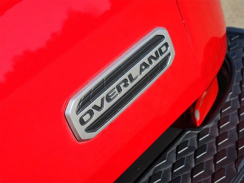 Used 2023 Jeep Gladiator Overland w/ Popular Equipment Package image 11