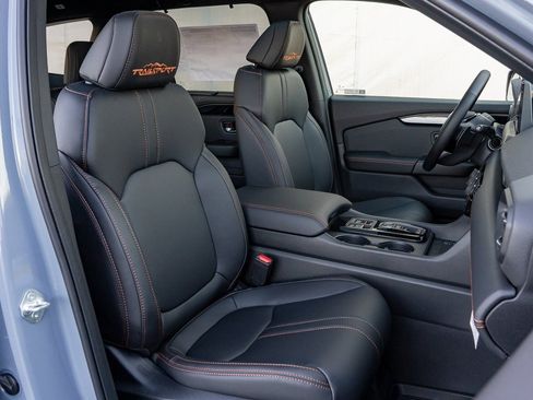 New 2026 Honda Pilot TrailSport image 18