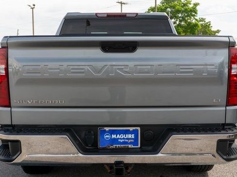 Used 2024 Chevrolet Silverado 1500 LT AWD/4WD image 7