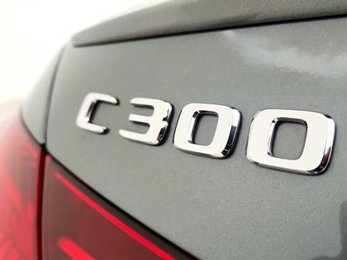 Used 2024 Mercedes-Benz C 300 Sedan image 33