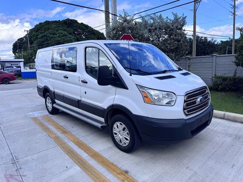 Used 2016 Ford Transit 250 130 Low Roof w/ Exterior Upgrade Package RWD image 3
