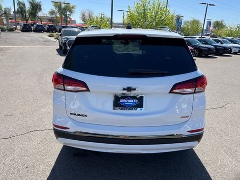 Used 2022 Chevrolet Equinox RS w/ Infotainment Package image 10