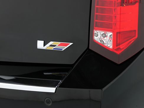 Used 2011 Cadillac CTS V image 34