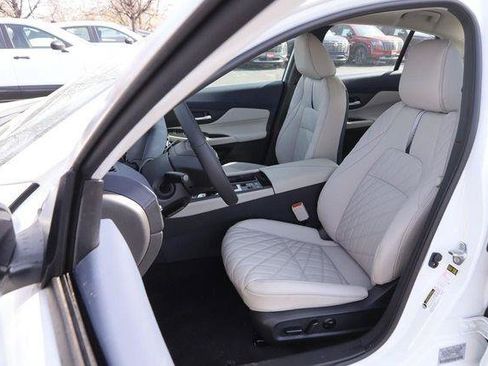 New 2026 Nissan Sentra SL w/ Floor Mat Package FWD image 9