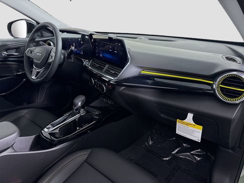 New 2026 Chevrolet Trax ACTIV w/ Sunroof Package image 28