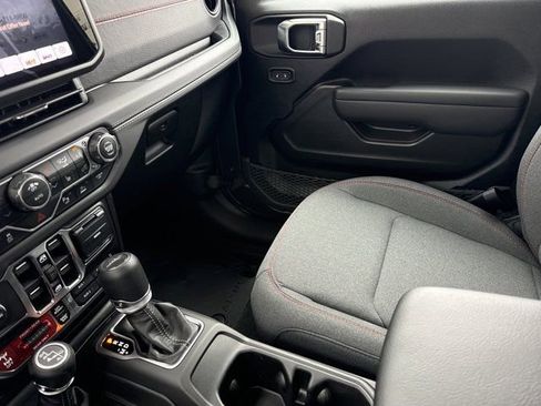 New 2026 Jeep Gladiator Rubicon w/ Safety Group image 20