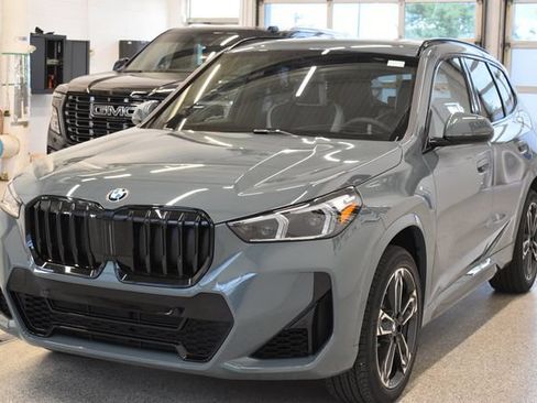New 2026 BMW X1 xDrive28i w/ M Sport Package AWD/4WD image 9