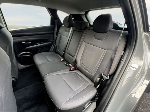 Used 2025 Hyundai Tucson SE image 14