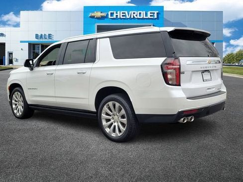 Used 2023 Chevrolet Suburban Premier w/ Premium Package 2 image 5
