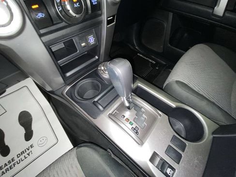 Used 2020 Toyota 4Runner SR5 AWD/4WD image 20