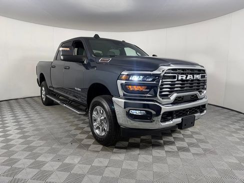 Used 2026 RAM 2500 Big Horn AWD/4WD image 2