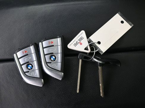 Used 2021 BMW X5 xDrive40i image 16