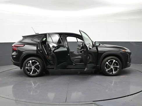 Used 2024 Chevrolet Trax RS w/ Driver Confidence Package image 32