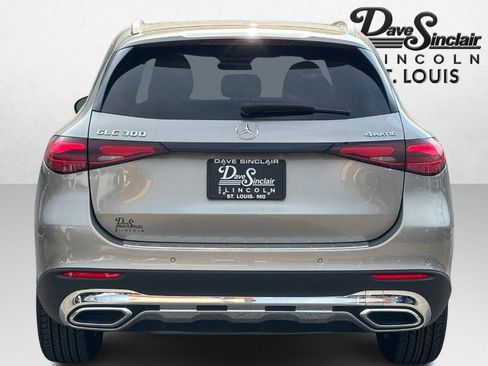 Used 2023 Mercedes-Benz GLC 300 4MATIC image 6