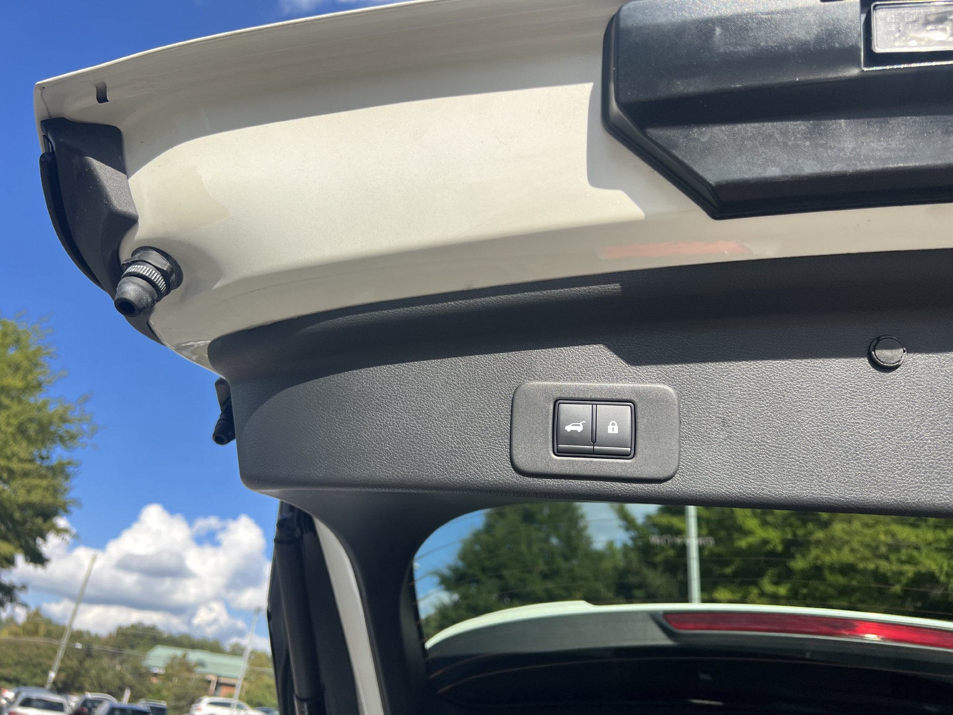 Used 2025 Nissan Murano SL AWD/4WD image 22
