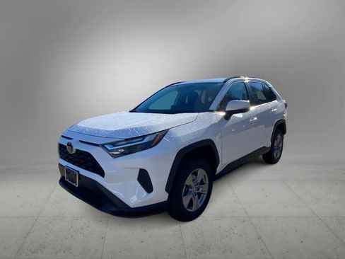 Used 2024 Toyota RAV4 XLE image 8