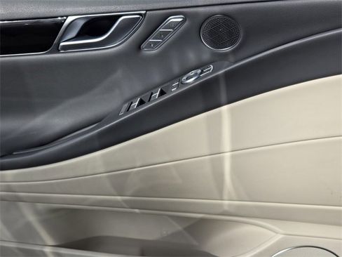 Certified 2022 Genesis G80 2.5T image 27